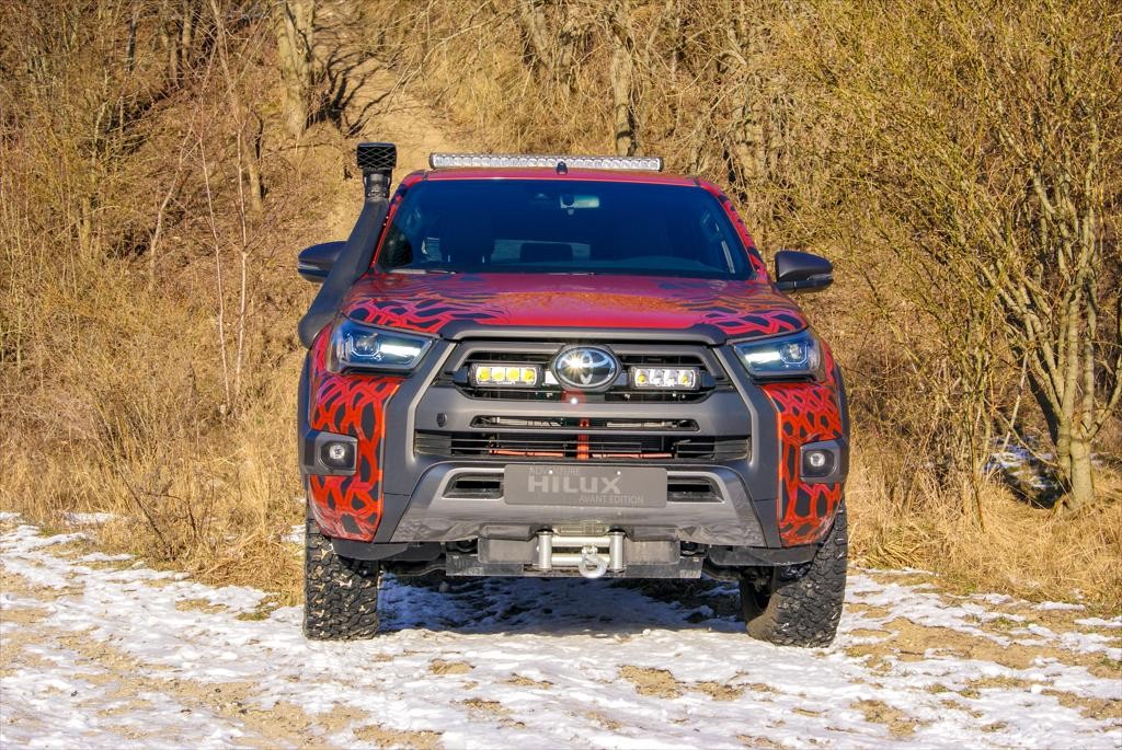 LAZER LAMPS Radiator Grille Kit TOYOTA Hilux Invincible X (2021+) Triple-R 750 WIDE