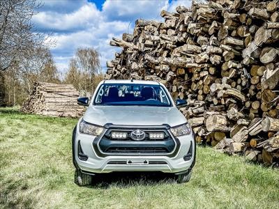 LAZER LAMPS radiator grille kit TOYOTA Hilux Revo /Invincible (2021+) Triple-R 750 WIDE G2