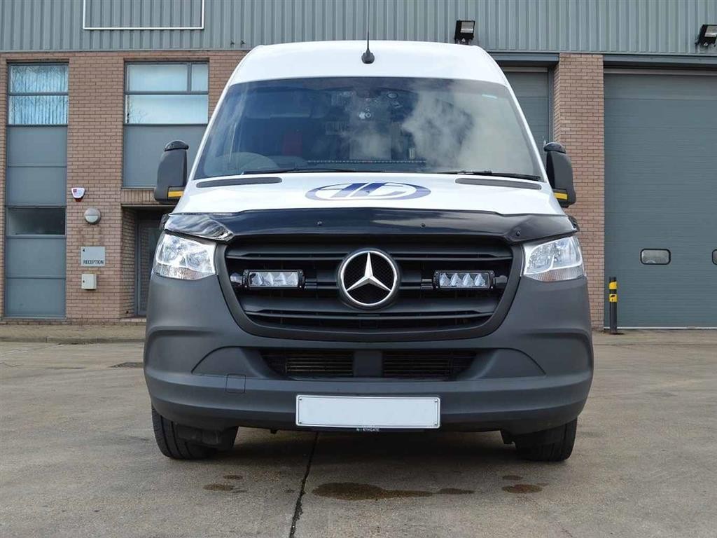 LAZER LAMPS Kühlergrill-Kit MERCEDES SPRINTER (907  2018+) Triple-R 750 Gen2