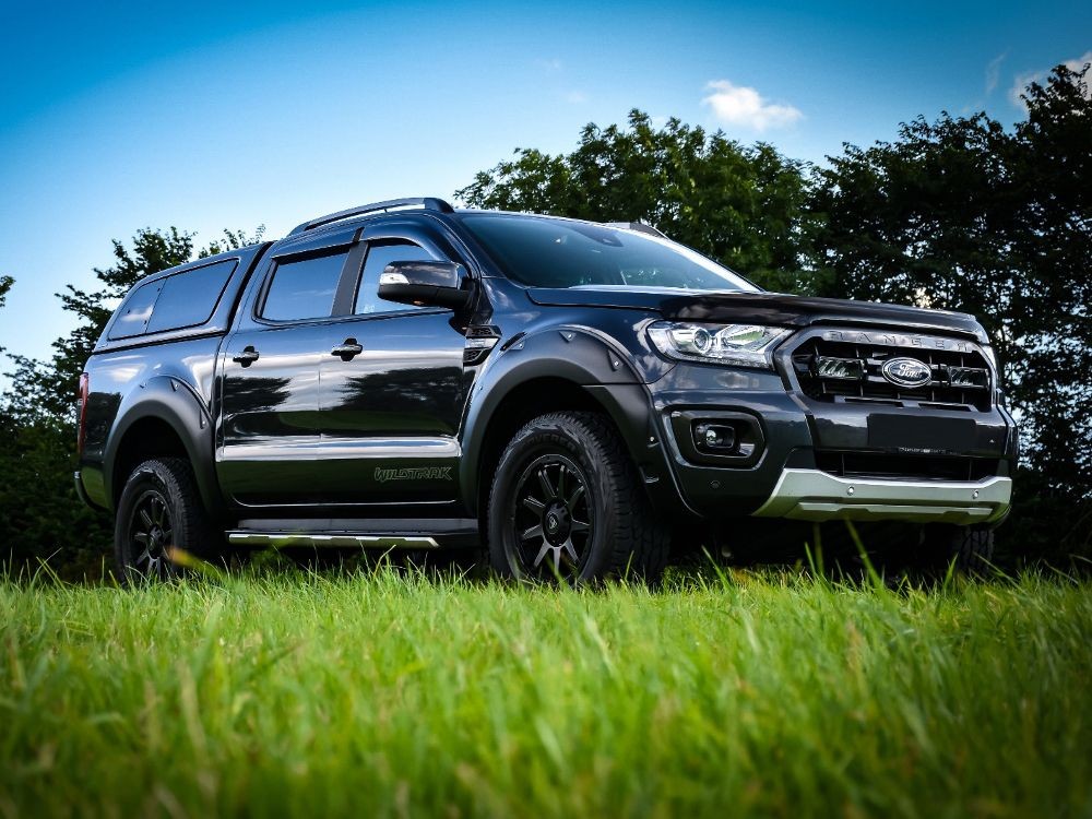 LAZER LAMPS Kühlergrill-Kit FORD Ranger (2019-2022) Triple-R 750 G2