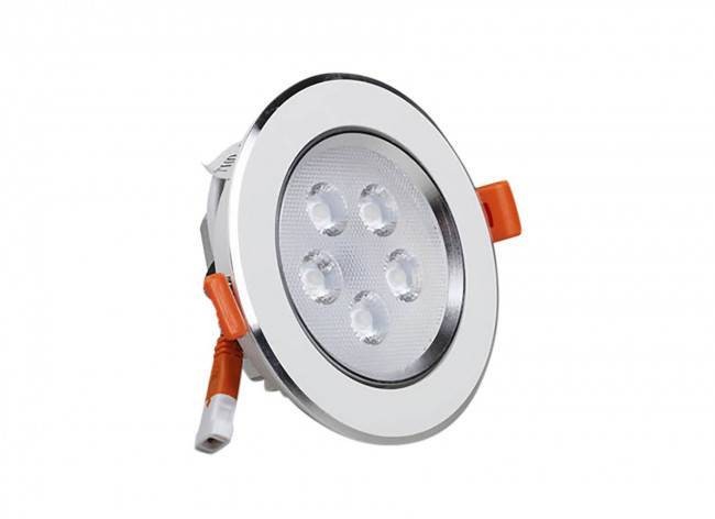 LED Spot Ф109mm 5W K3000-4000 silber