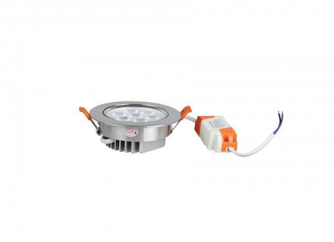 LED Spot Ф109mm 7W K3000-4000 silber