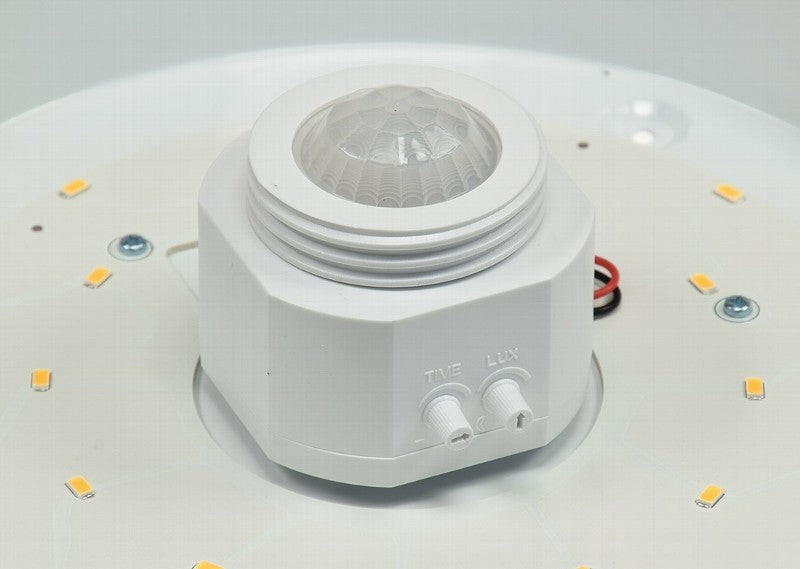 LED Aufbauleuchte 12W 800Lm K3000 PIR Bew-Melder