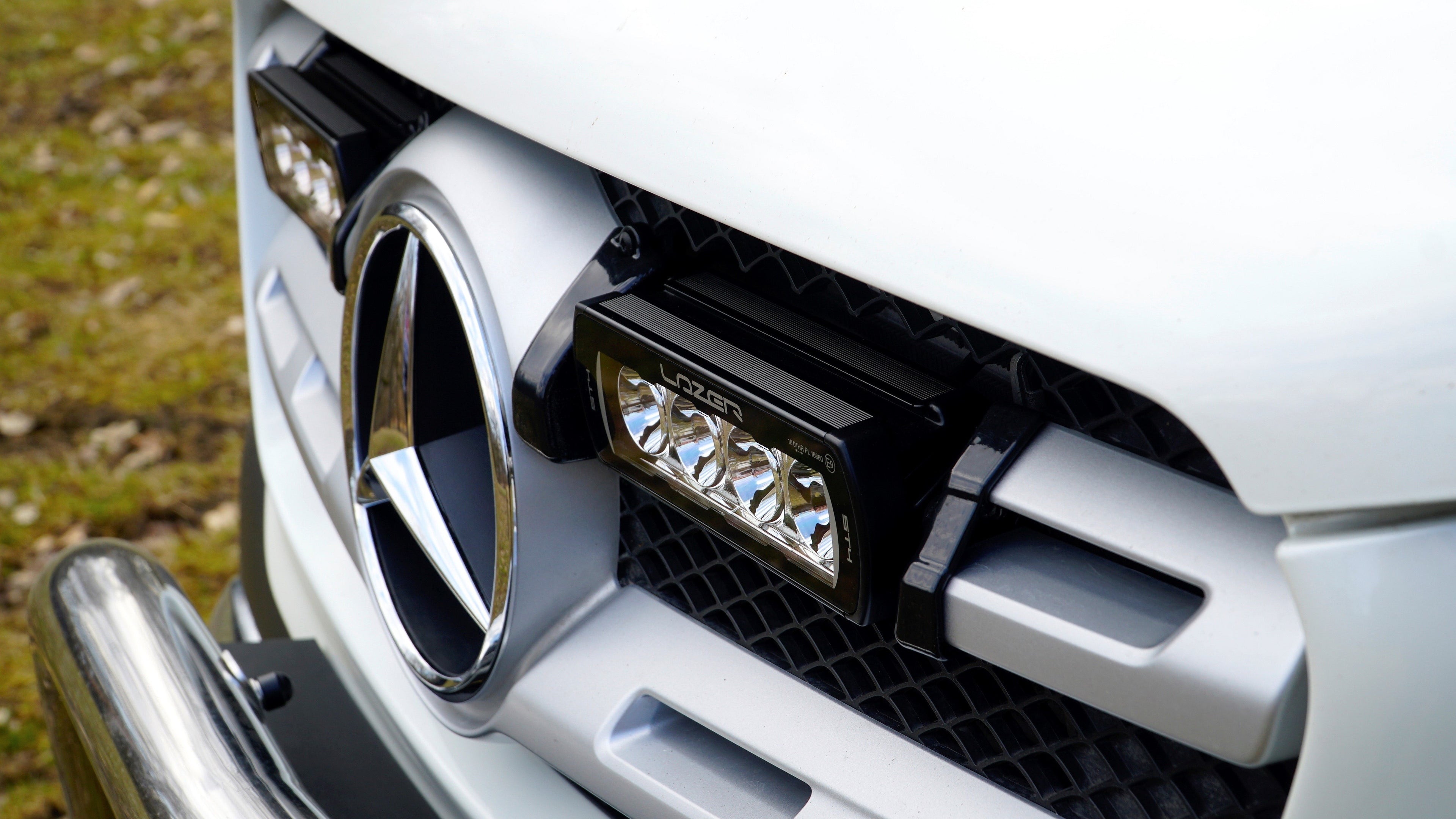 LAZER LAMPS Grille Kit MERCEDES X-Class (2017+) ST4