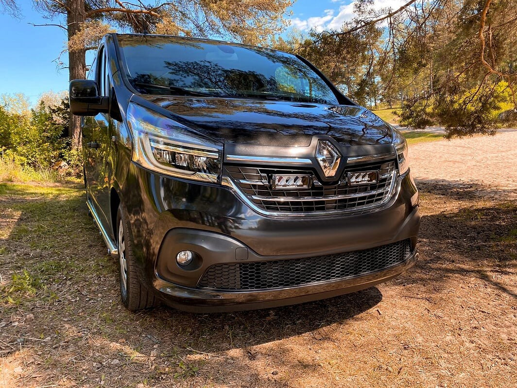 LAZER LAMPS Grille Kit for Renault Trafic (2019+) Triple-R 750 Elite Gen2