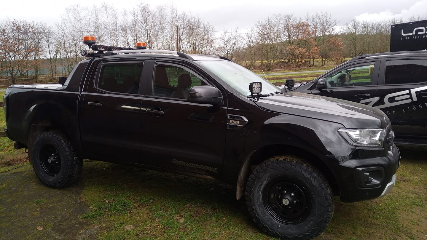 Ford Ranger 2012-2022 Motorhauben Leuchtenträger
