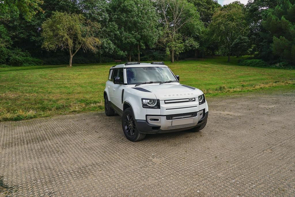 LAZER LAMPS grille kit LAND ROVER Defender -2020+ Linear 18