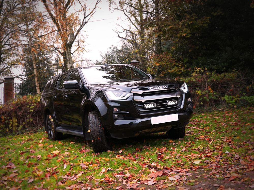 LAZER LAMPS Kühlergrill-Kit Isuzu D-Max (2023-2024) Triple-R 750 Gen2