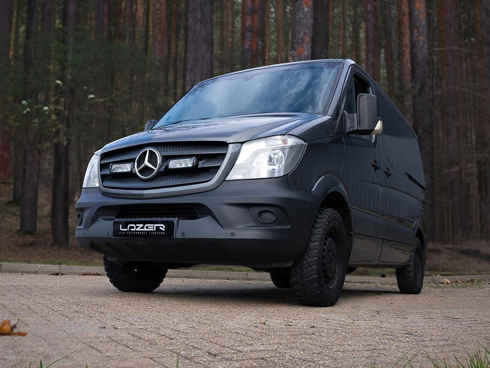 LAZER LAMPS Kühlergrill-Kit MERCEDES SPRINTER (906  2013-2017) Triple-R 750 Gen2